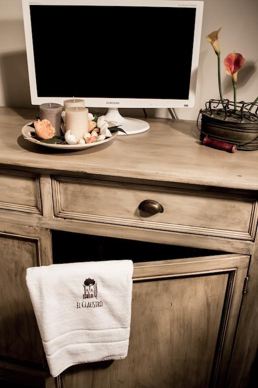 Il Claustro - Bed And Breakfast アルタムラ 部屋 写真